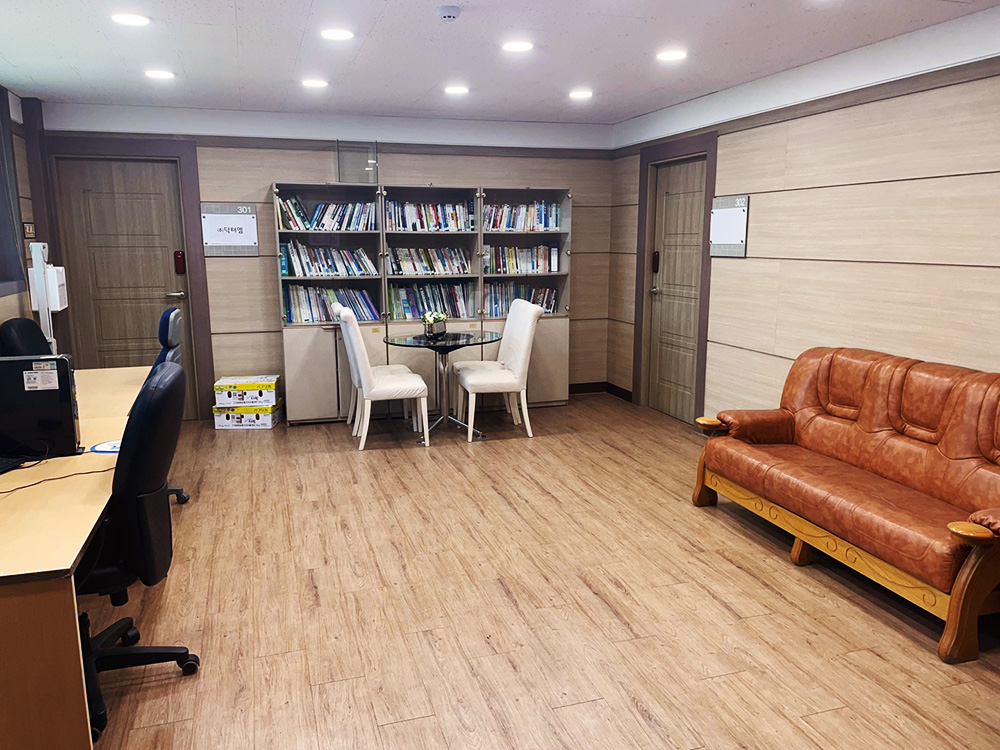 센터 사진